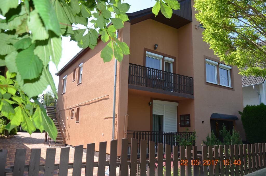 Family 2-Rooms Apartment Hévíz المظهر الخارجي الصورة